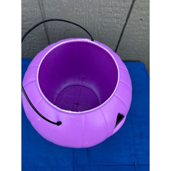 Purple Plastic Jack-O-Lantern Pumpkin Halloween Trick-Or-Treat Bucket Handle - Picture 5 of 6